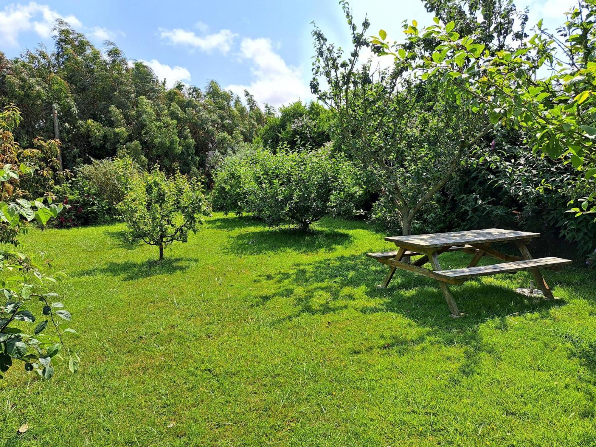 Bright Cottage In A Quiet Location, Near The Coast, Sibiril Extérieur photo